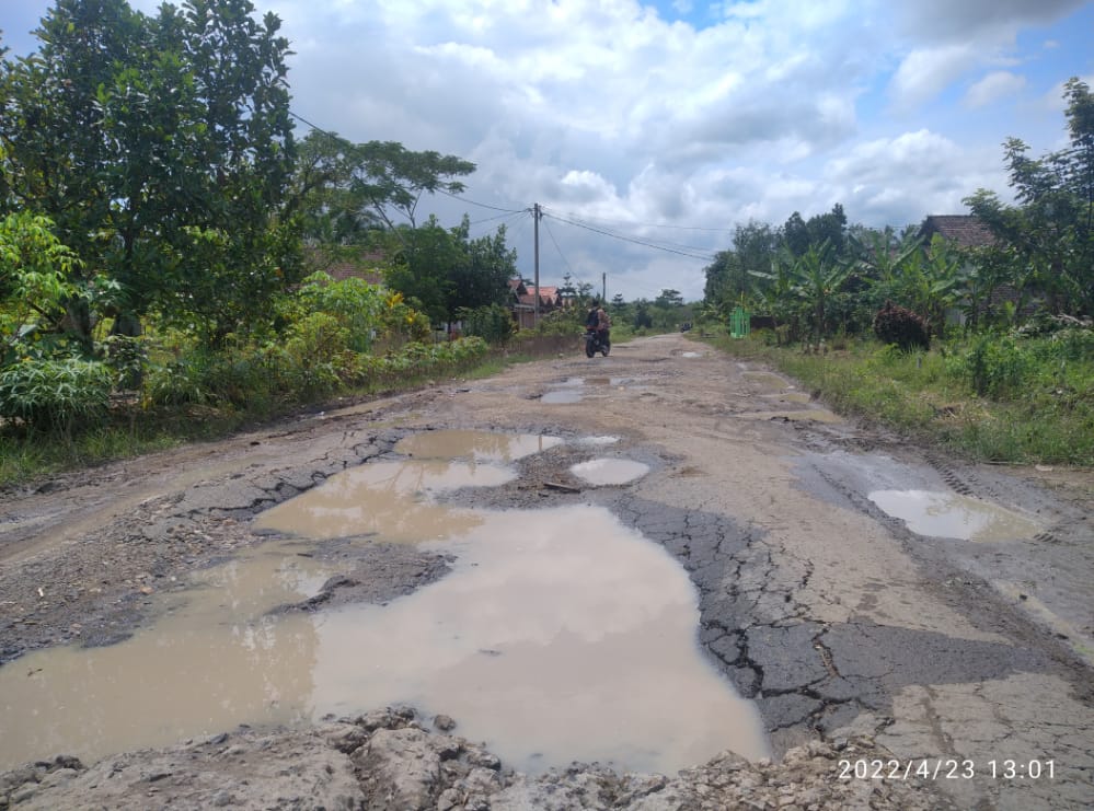 Jalan Rusak Di Musi Rawas