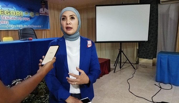 Ketua Pengprov PRSI Bengkulu Hj. Erna Sari Dewi SE