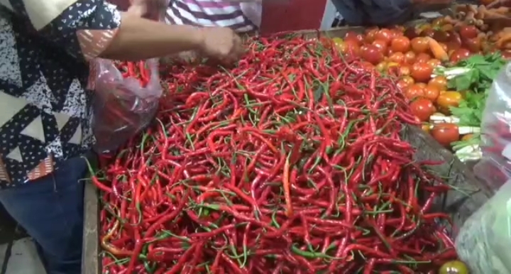 Jelang Idul Adha, Harga Cabai Melonjak Naik