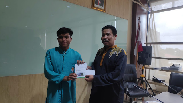 Anggota DPRD Provinsi Bengkulu, Usin Abdisyah, Sisihkan Gaji Demi Santuni Anak Yatim Piatu