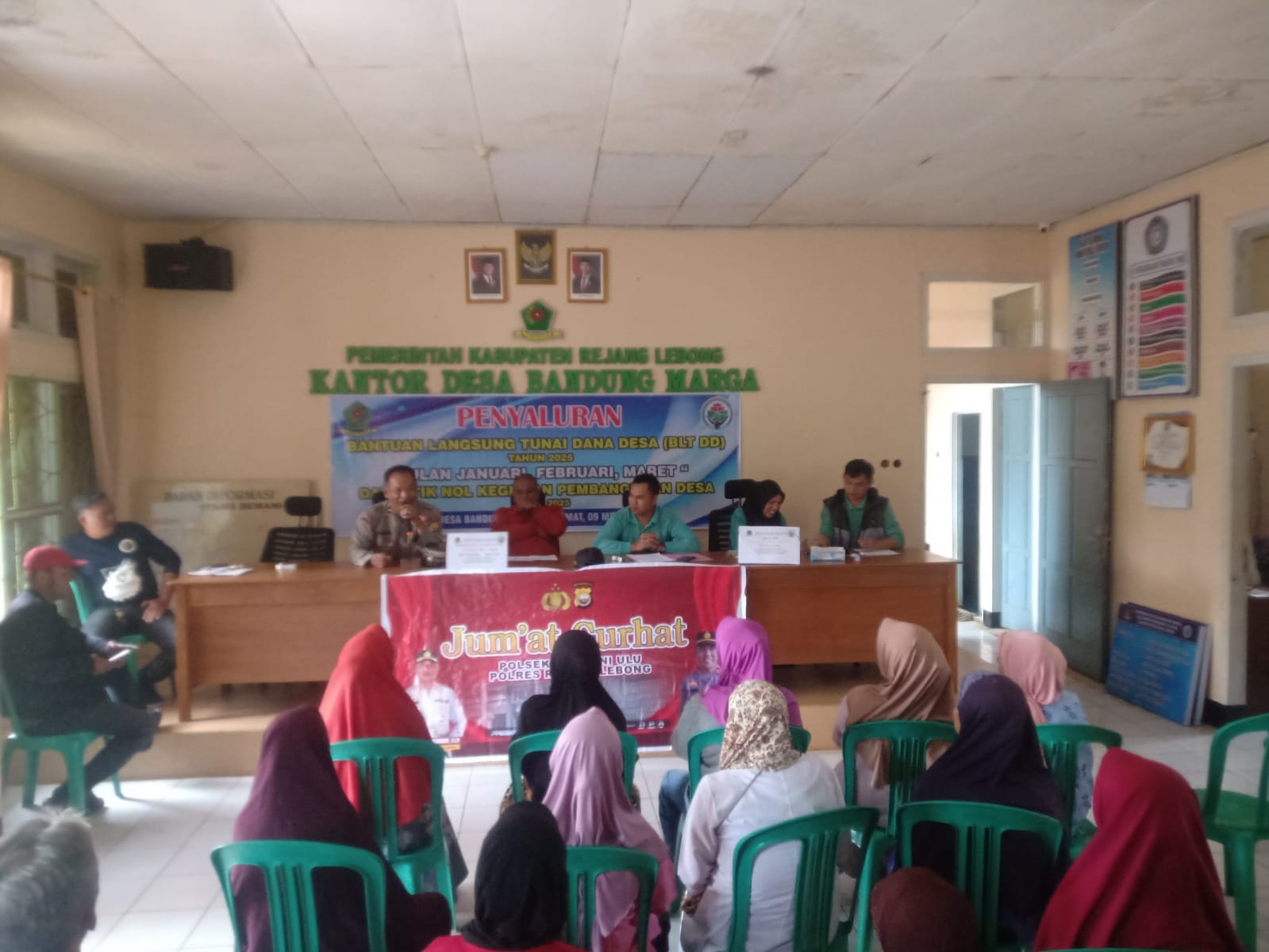 f03fbdb3-c56a-4dcc-9190-8c49fd3171ef