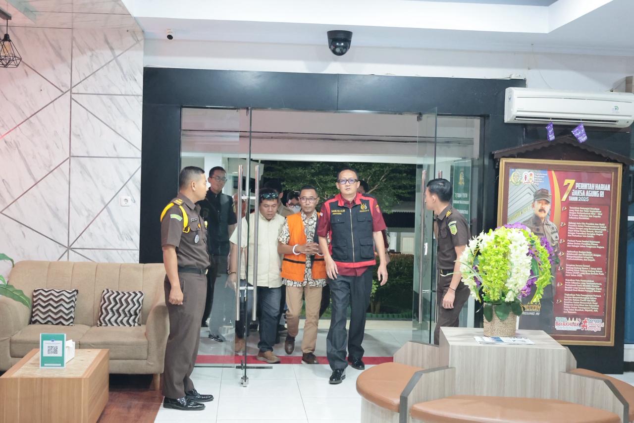 f1051c0a-c09e-49b0-a5bc-36cff50e38f4